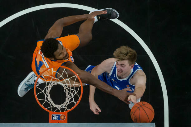 底线击球力 底线击球力