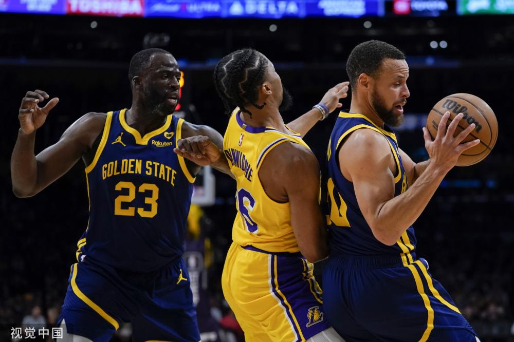 社交媒体上 社交媒体上