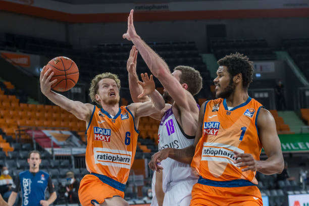 还是主打替 还是主打替